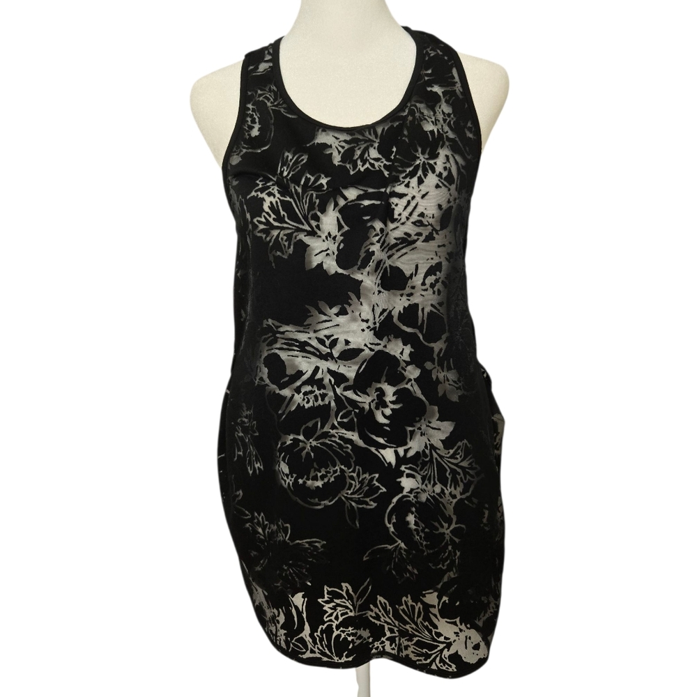 Mssimo Suply and Co. Slide Slit Tunic Top Black Size S